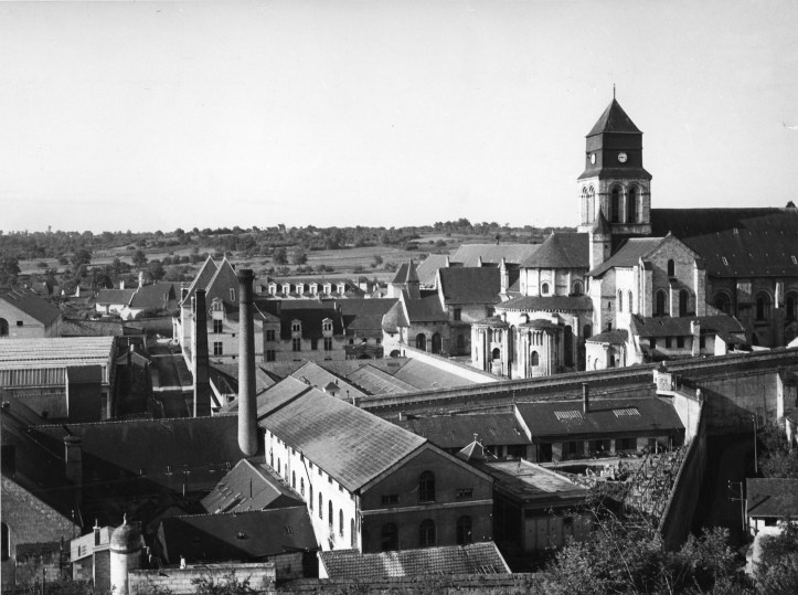 plan-rapproche-sur-le-flanc-nord-de-la-centrale-enap